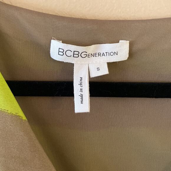 BCBG Green Gray Striped Ruffle V Neck Lined Sleeveless Feminine Mini Dress Small - Picture 5 of 12